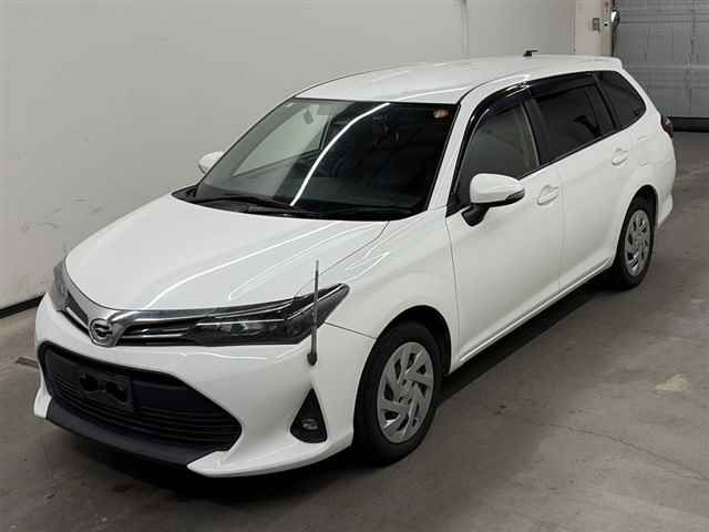 2023 Toyota Corolla Fielder EX auction photo 4
