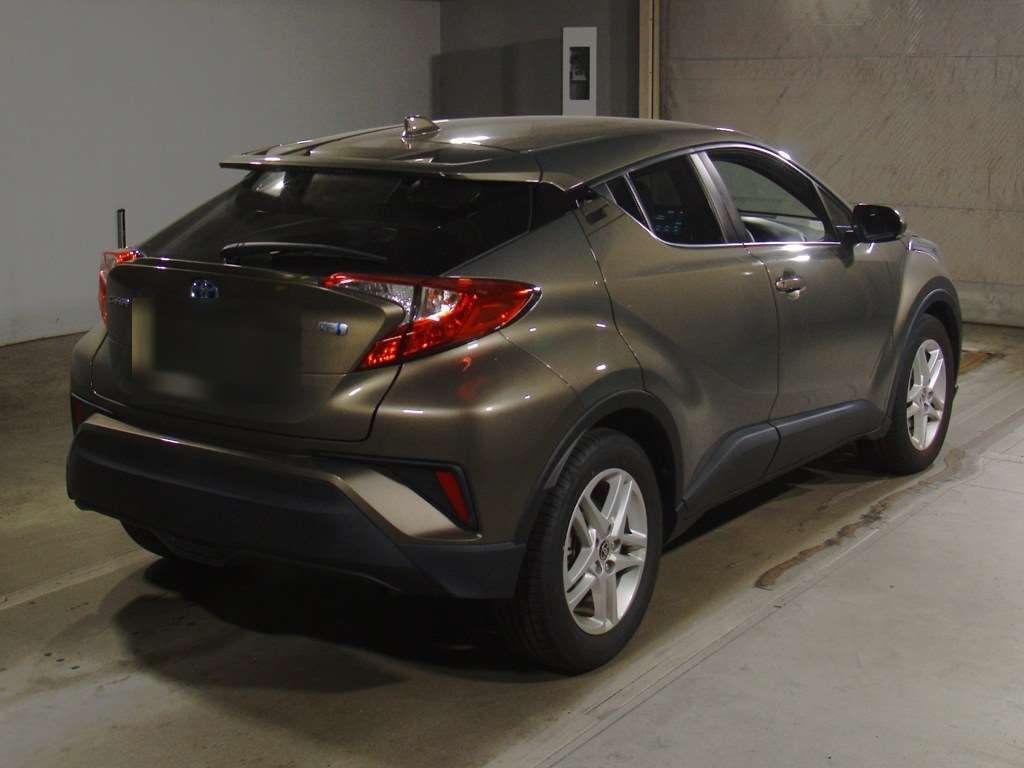 2022 Toyota C-HR S auction photo 2
