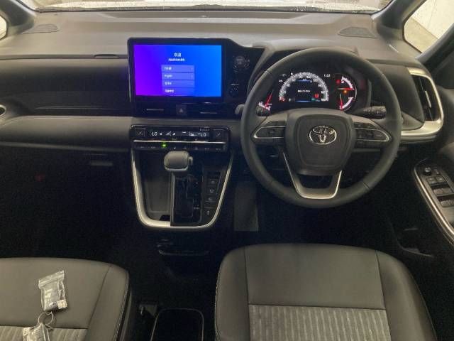 2026 Toyota Noah S-Z auction photo 2