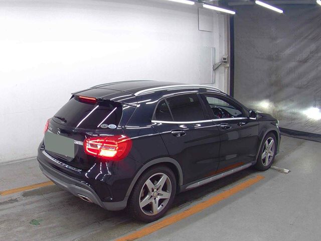 2017 Mercedes-Benz GLA-Class GLA180 Sport auction photo 5