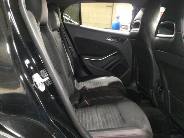 2017 Mercedes-Benz GLA-Class GLA180 Sport auction photo 6