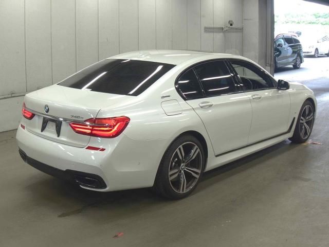 2019 BMW BMW 740 e iパフォーマンスMSP auction photo 3