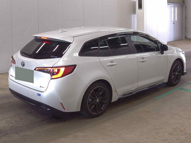 2025 Toyota Corolla Touring HVアクティブスポーツ 4WD auction photo 5