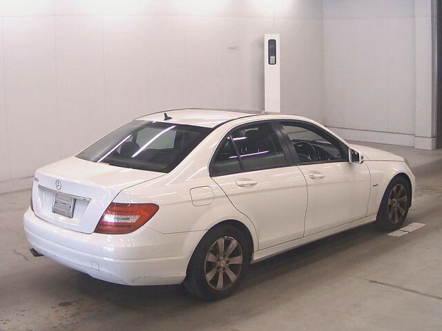 2011 Mercedes-Benz C-Class C200 BlueEffi AG auction photo 5
