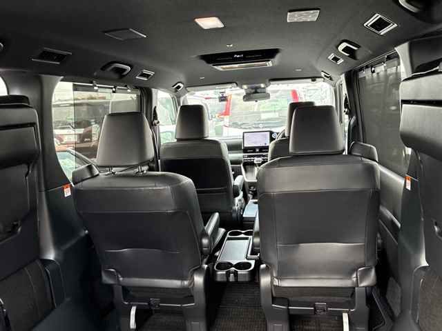 2022 Toyota Voxy S-G auction photo 9