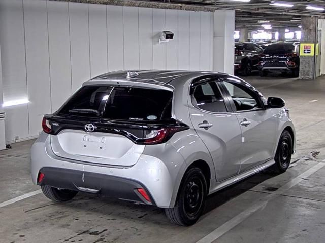 2021 Toyota Yaris X auction photo 3