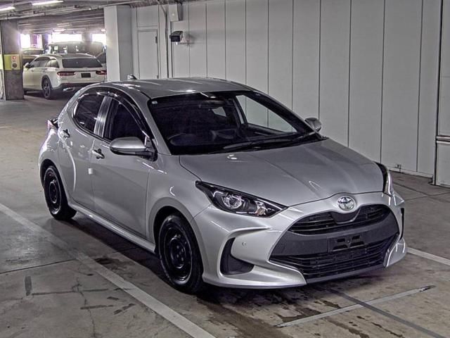 2021 Toyota Yaris X Japan auction vehicle