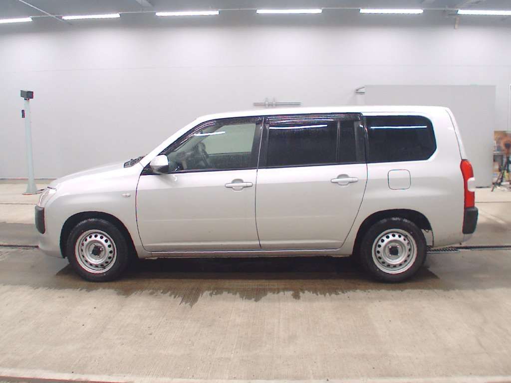 2021 Toyota Probox GL auction photo 4