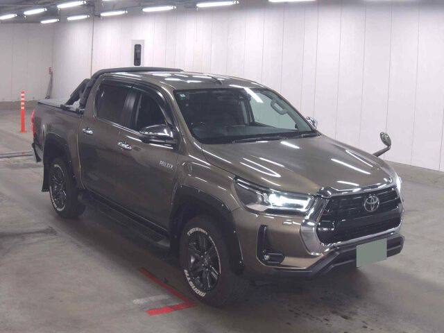 Japan Auction Vehicles 8 2021 Toyota Hilux Z 4WD auction photo