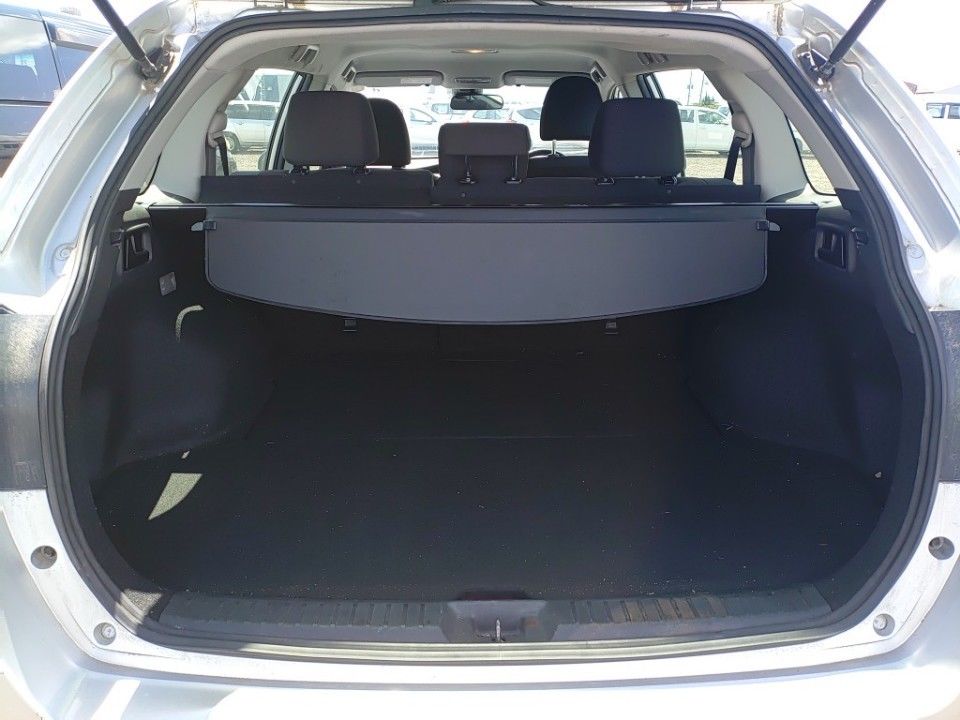 2017 Toyota Corolla Fielder auction photo 8