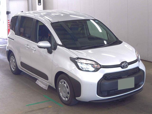 Japan Auction Vehicles 8 2026 Toyota Sienta Hybrid G auction photo