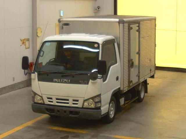 2006 Isuzu Elf バン Japan auction vehicle