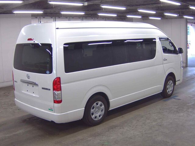 2019 Toyota Hiace Grand Cabin 4WD auction photo 5