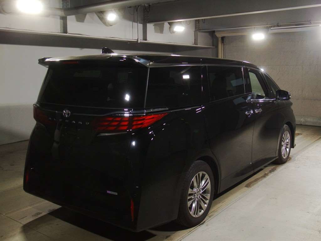 2023 Toyota Alphard Z auction photo 2
