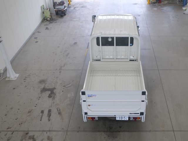 2023 Toyota Dyna Double cab PG auction photo 3