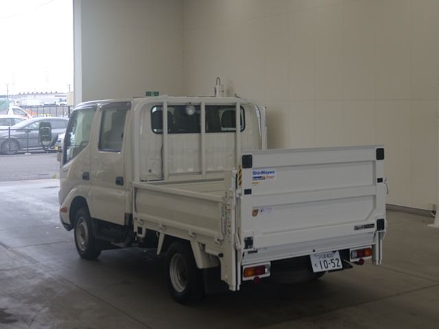 2023 Toyota Dyna Double cab PG auction photo 2