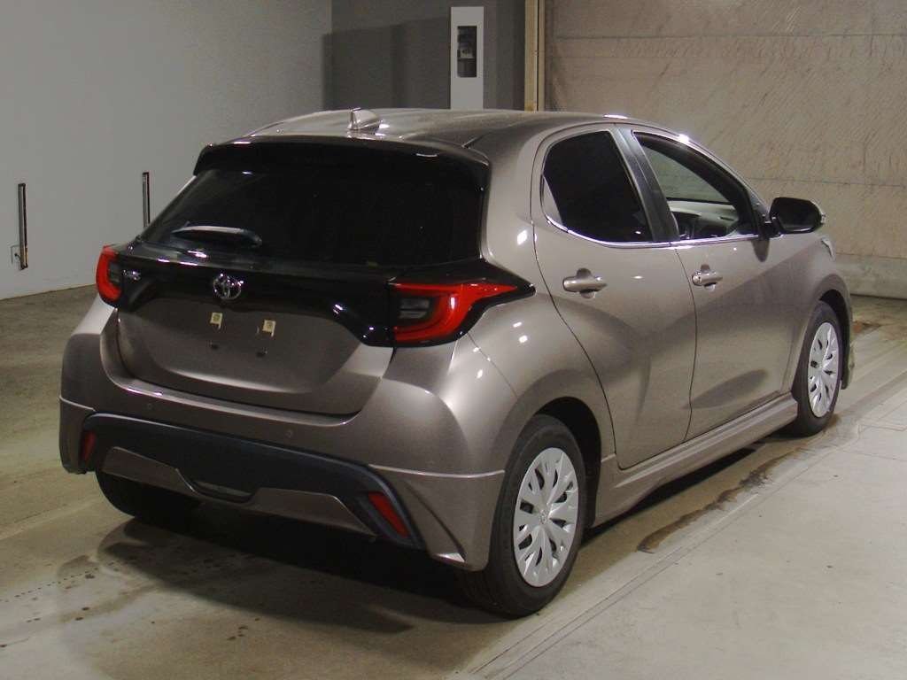 2021 Toyota Yaris Z auction photo 2