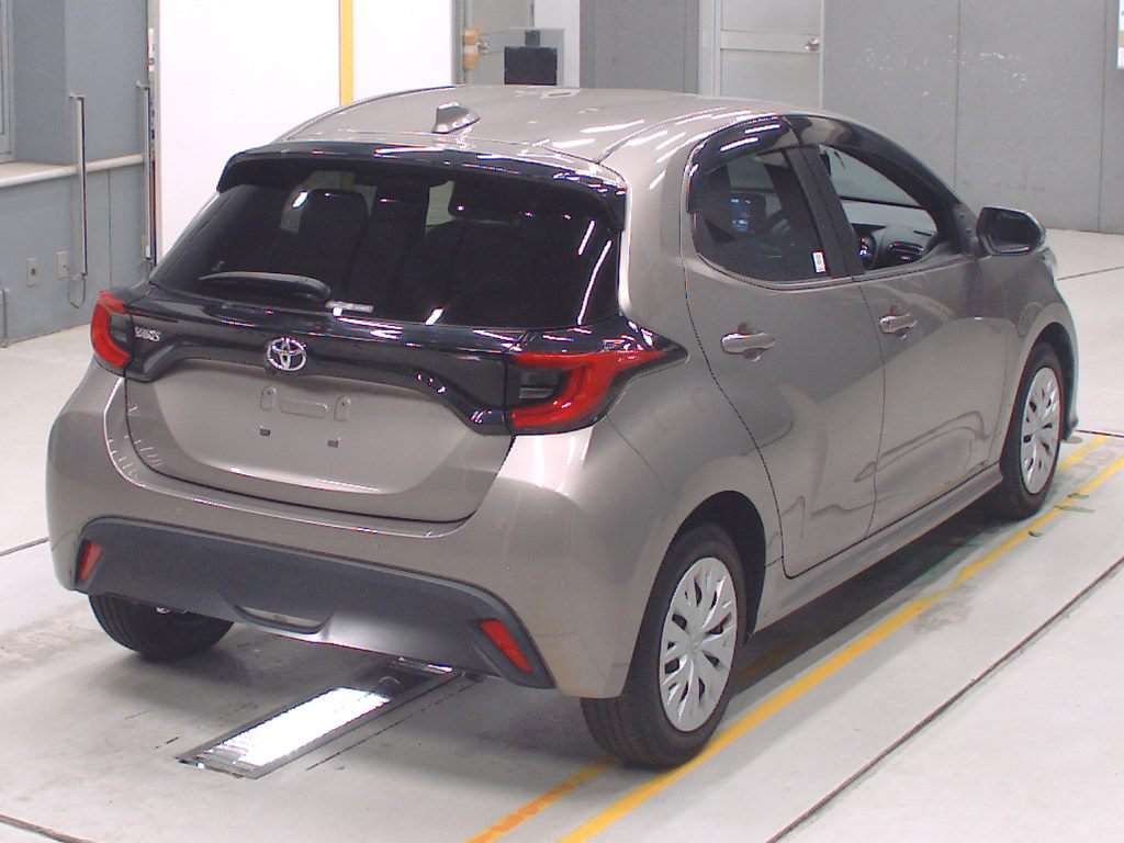 2021 Toyota Yaris Z auction photo 2
