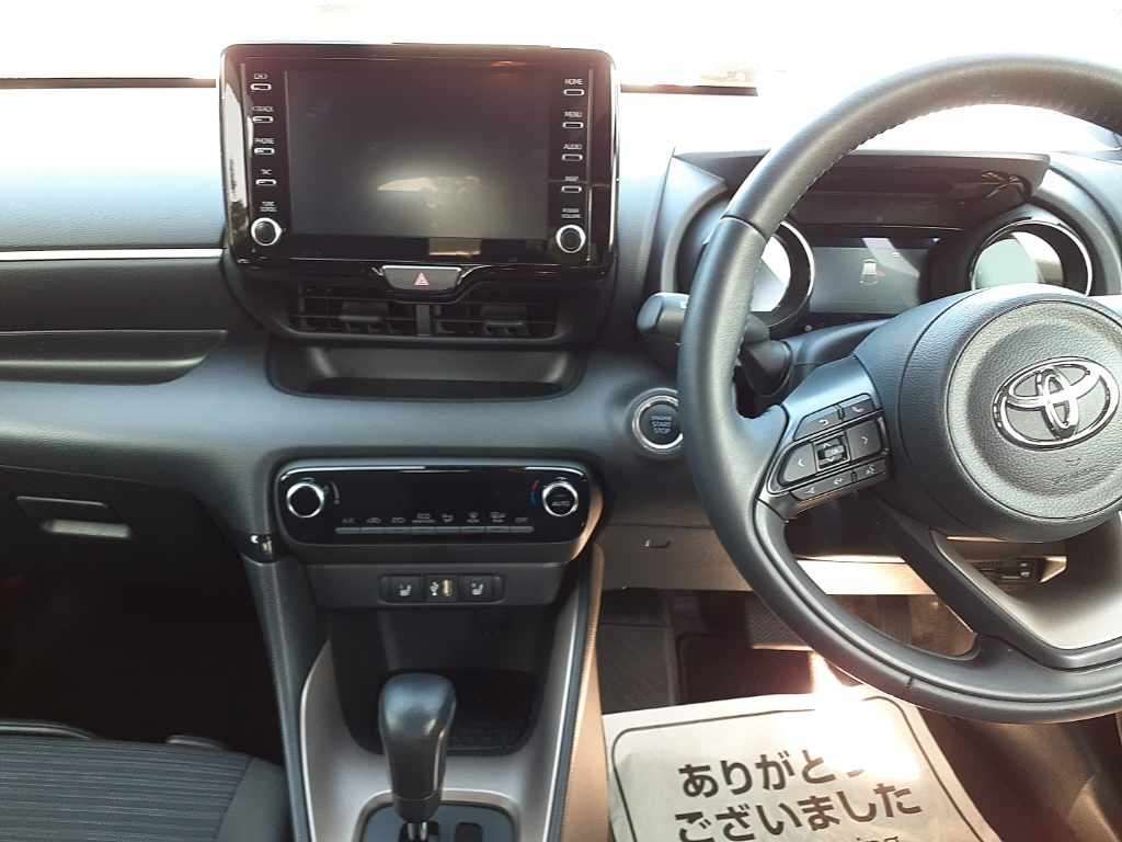 2021 Toyota Yaris Z auction photo 9