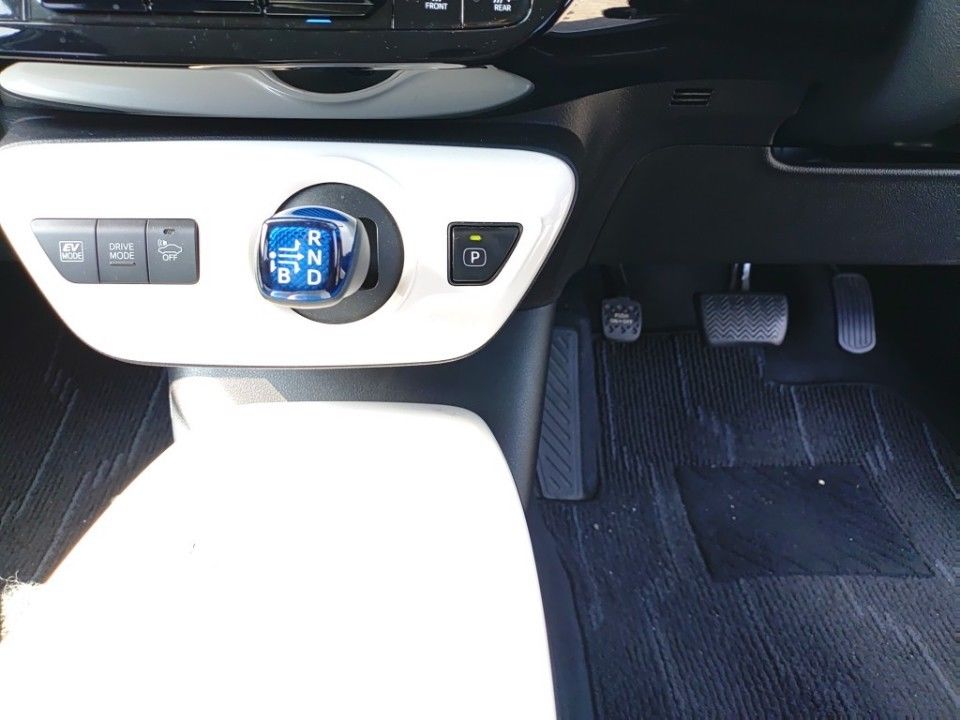 2017 Toyota Prius auction photo 12