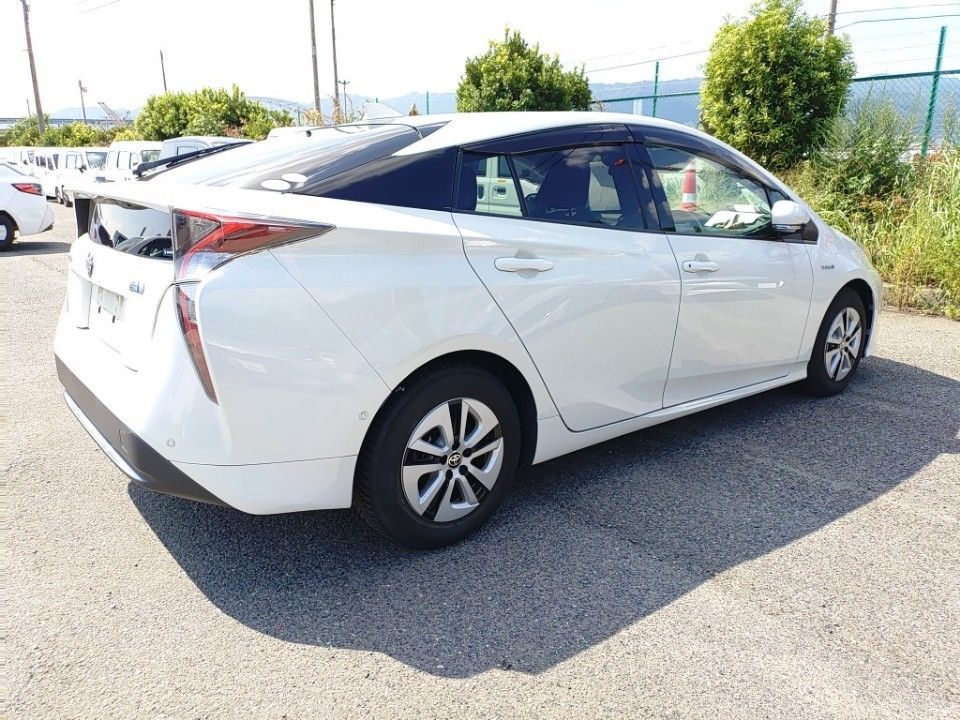 2017 Toyota Prius auction photo 2