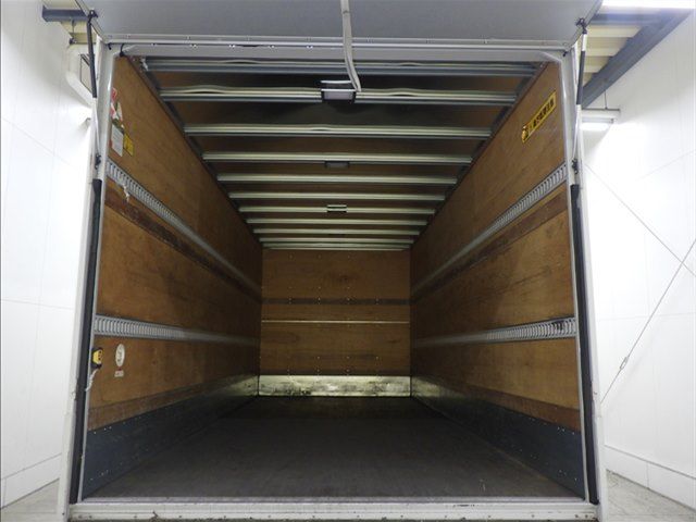 2021 Isuzu Forward Van auction photo 4