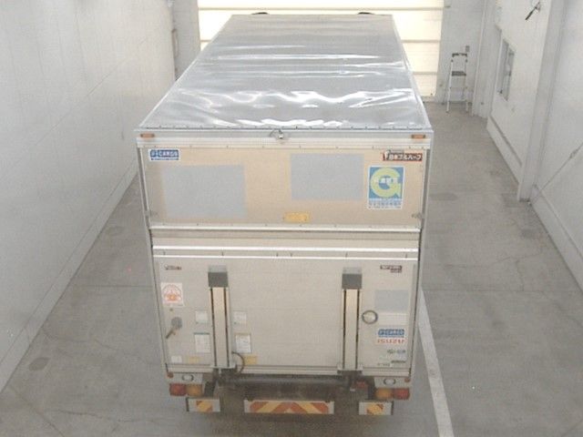 2021 Isuzu Forward Van auction photo 3