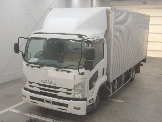 Japan Auction Vehicles 10 2021 Isuzu Forward Van auction photo