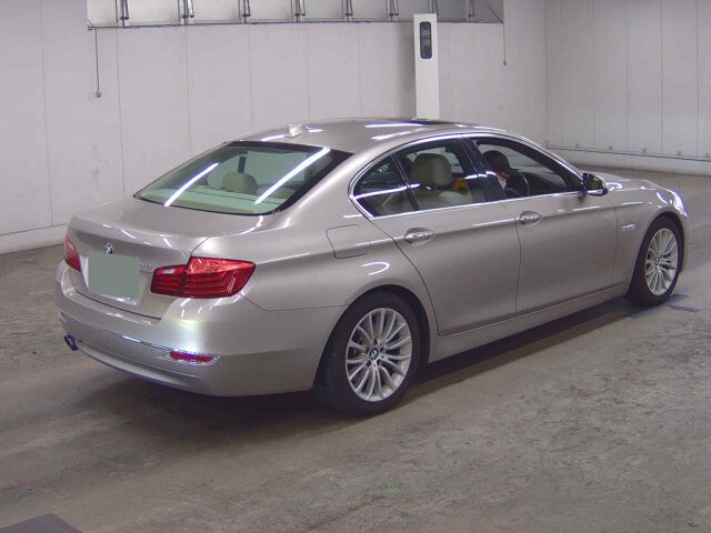 2016 BMW 5 Series 523D Luxury auction photo 5