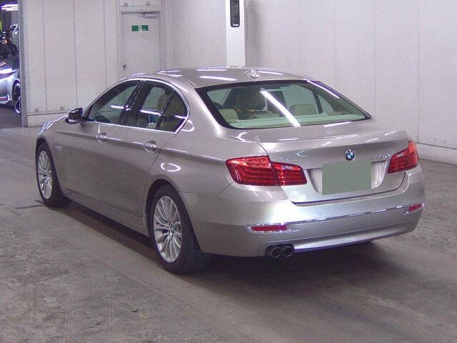 2016 BMW 5 Series 523D Luxury auction photo 2