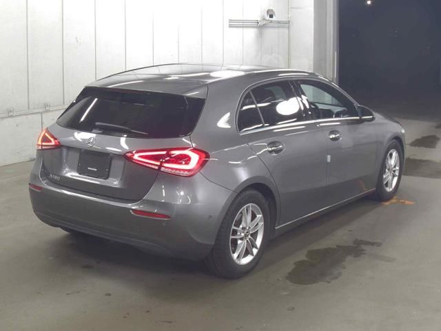 2019 Mercedes-Benz A 180 スタイルレーダーセフティP auction photo 3