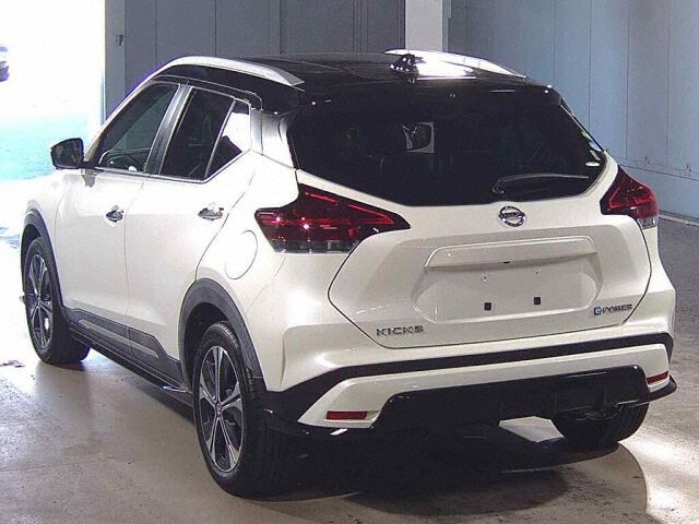 2021 Nissan Kicks X auction photo 2