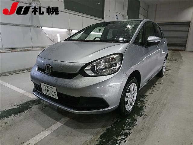 2024 Honda Fit 4WD ベーシック Japan auction vehicle