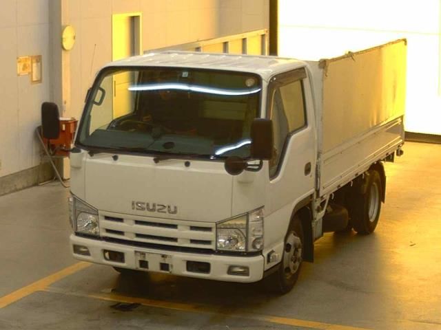 2013 Isuzu Elf Flatbed Japan auction vehicle
