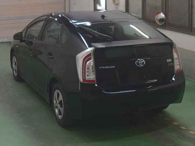 2013 Toyota Prius G auction photo 2