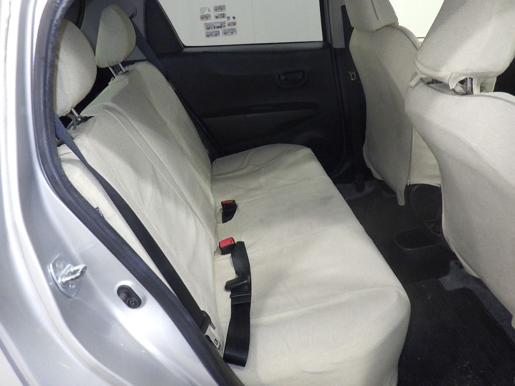 2012 Toyota ヴィッツ 5HB F auction photo 7