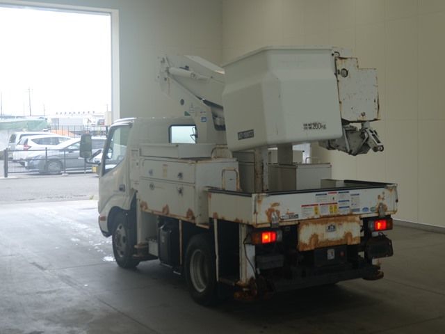 2015 Hino Dutro Koushosagyou auction photo 2