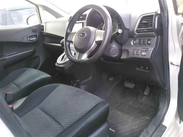 2011 Subaru トレジア 1.3i-S auction photo 3