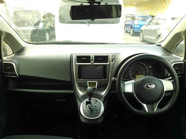 2011 Subaru トレジア 1.3i-S auction photo 8