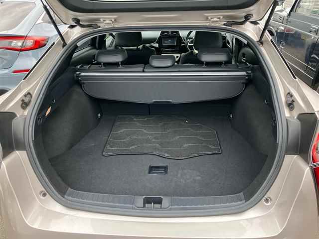 2016 Toyota Prius Sツーリングセレクション auction photo 10