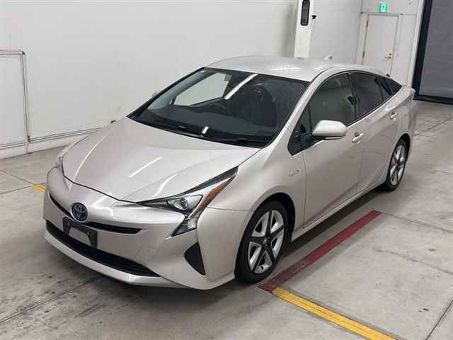2016 Toyota Prius Sツーリングセレクション auction photo 4