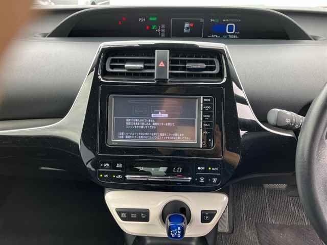 2016 Toyota Prius Sツーリングセレクション auction photo 6