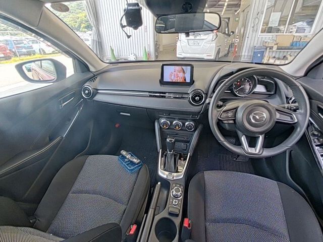 2019 Mazda Demio 15Sツーリング auction photo 3
