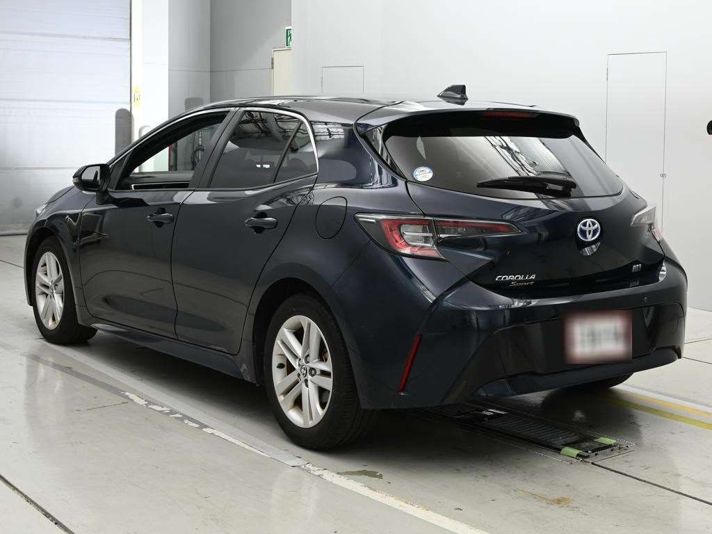 2021 Toyota Corolla Sport ハイブリッドG auction photo 6