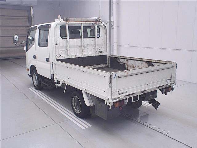 2014 Toyota Dyna Wキャブ auction photo 2
