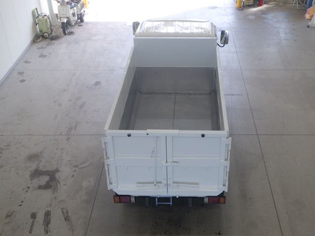 2005 Toyota Dyna dump auction photo 3
