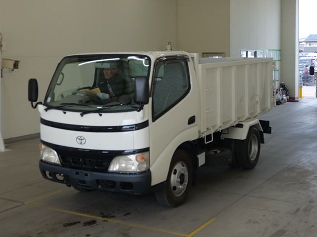2005 Toyota Dyna ダンプ Japan auction vehicle