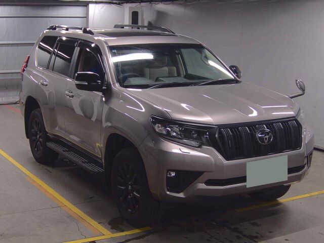 Japan Auction Vehicles 8 2023 Toyota Land Cruiser Prado TX L-PマットブラE 4WD auction photo