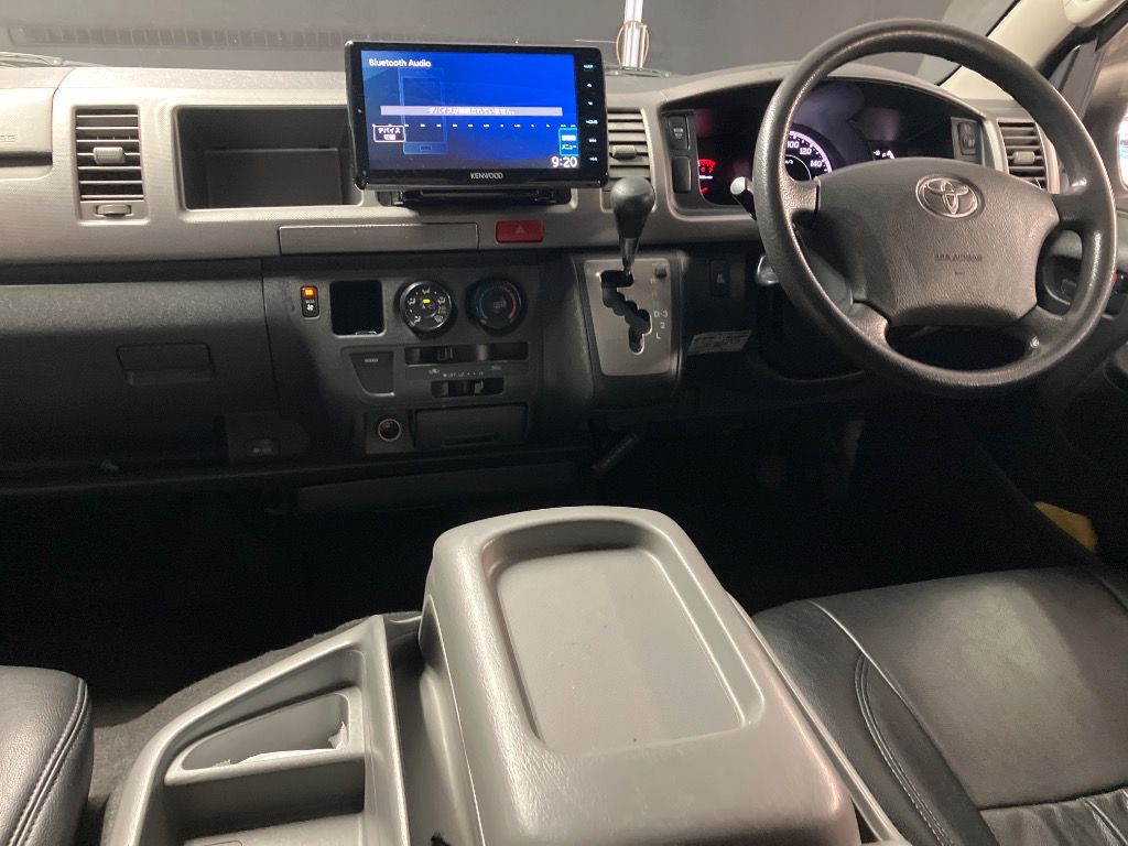 2010 Toyota ハイエースW GL auction photo 3