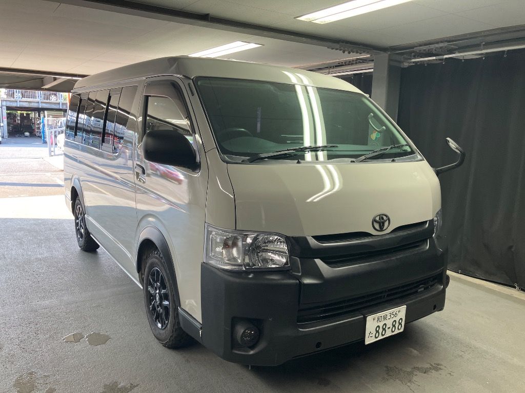 2010 Toyota ハイエースW GL Japan auction vehicle